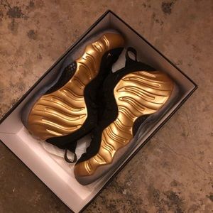 Foamposite One metallic Gold ⚱️